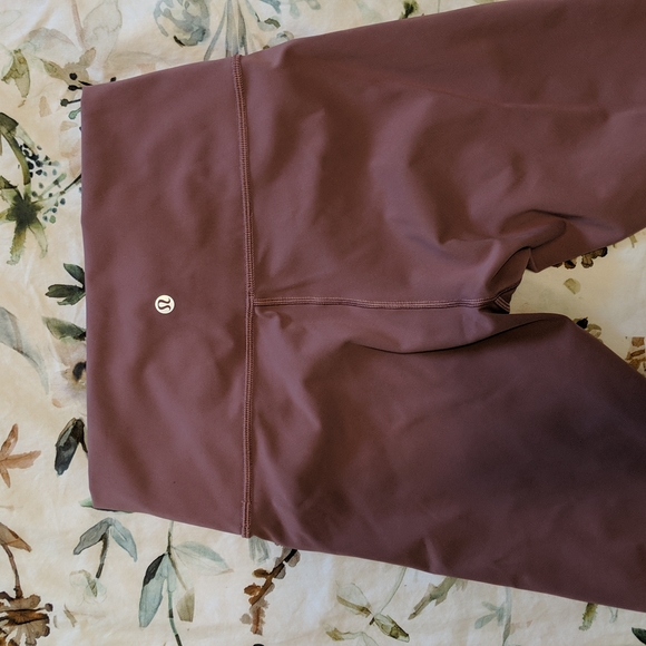 Lululemon crop tights - Picture 5 of 8